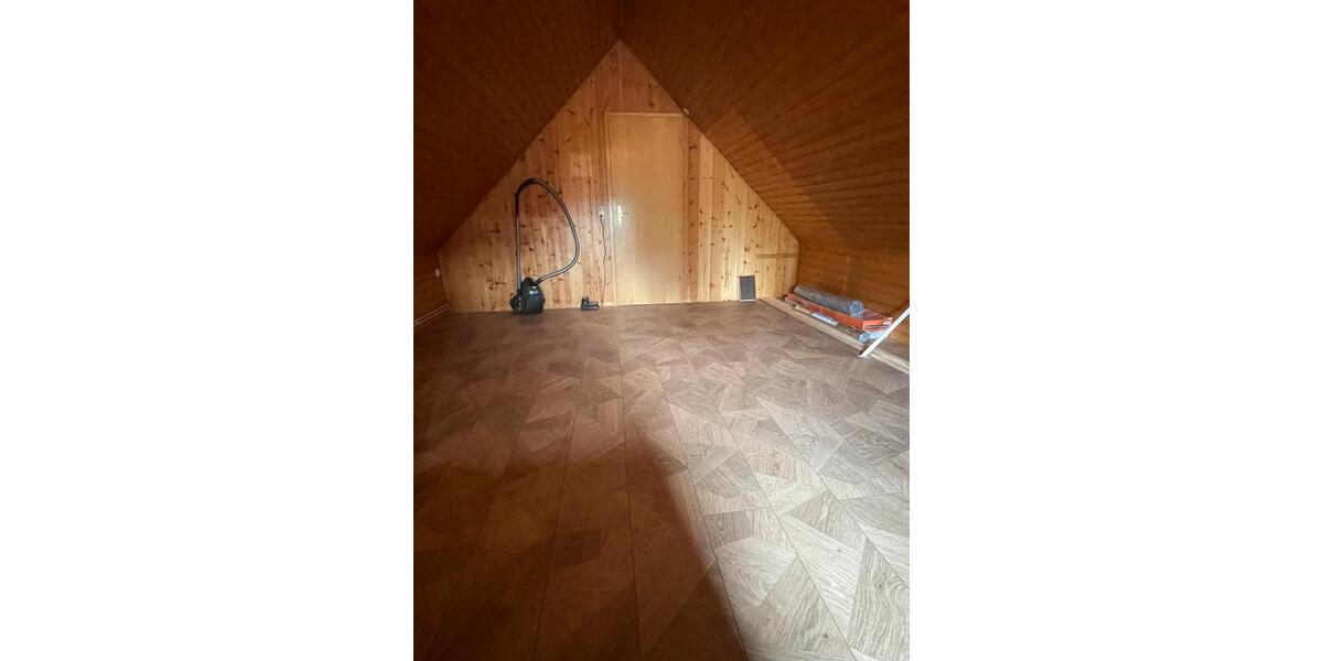 Einfamilienhaus Oldenburg Kreyenbrück - 9 Zimmer, 194 m&sup2;, 410.000&euro; | Angebot:26716551