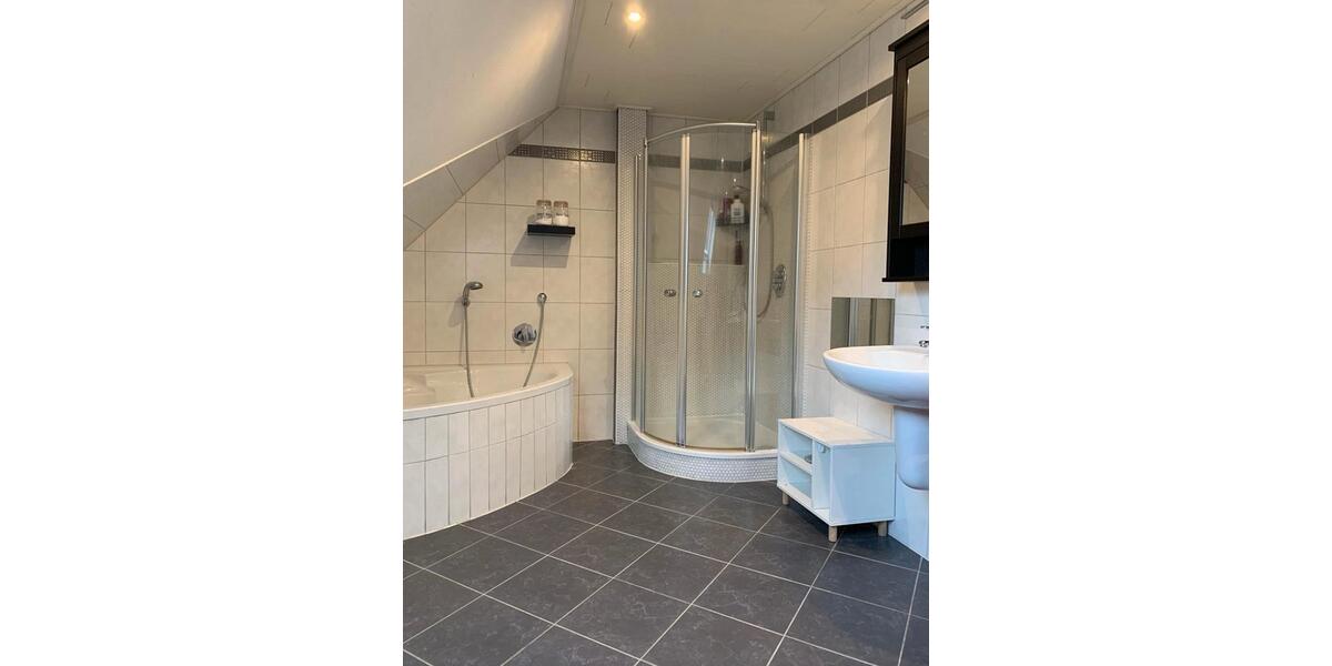 Einfamilienhaus Edewecht - 5 Zimmer, 190 m&sup2;, 1.690&euro; | Angebot:26229520
