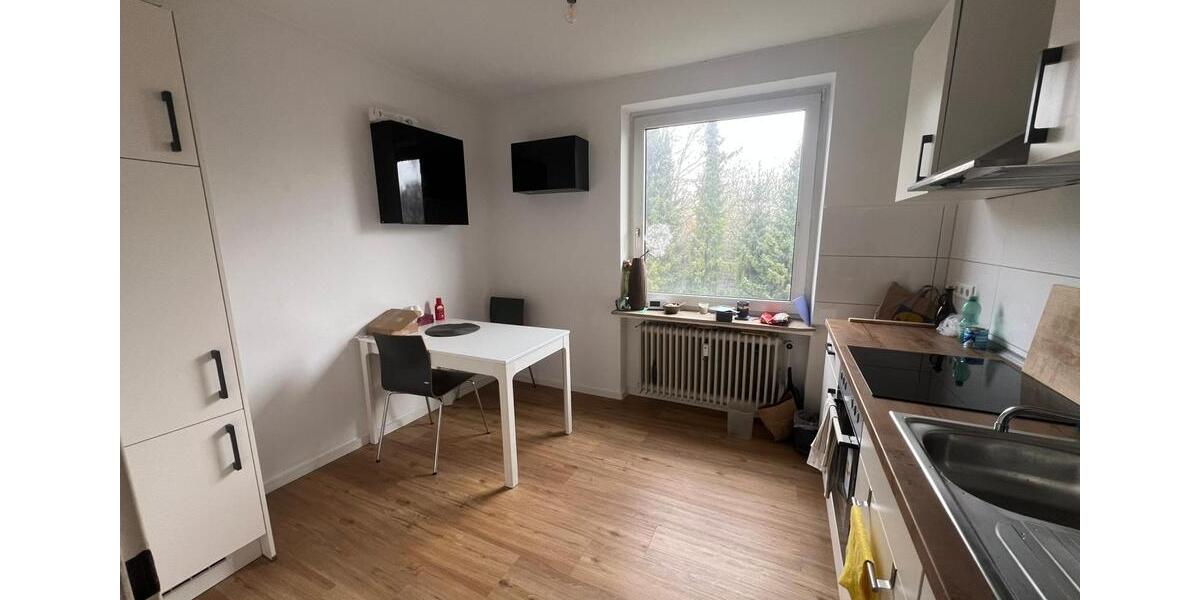 Etagenwohnung Oldenburg Bloherfelde - 1 Zimmer, 10 m&sup2;, 200&euro; | Angebot:25988548