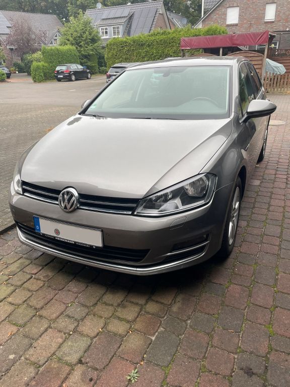 VW Golf 87.250 km 11.980 € Oldenburg 26127