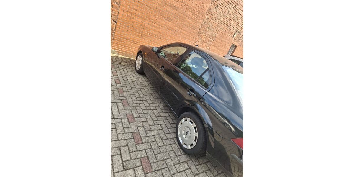 Ford Mondeo 236.000 km 600 &euro; Hatten 26209