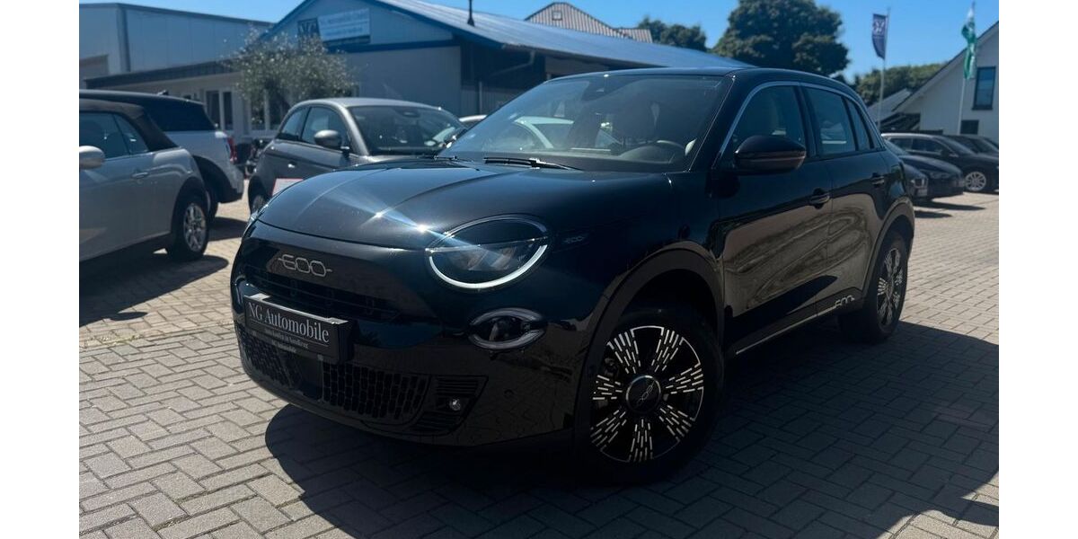 Fiat 600 18.209 km 18.990 &euro; Hatten 26209