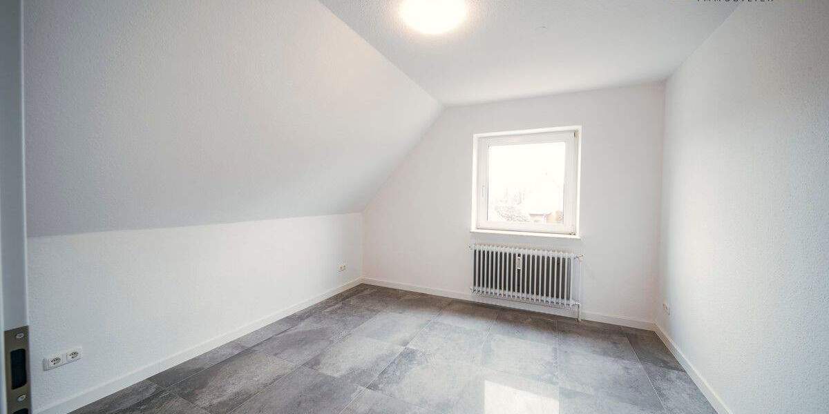 Einfamilienhaus Wiefelstede - 6 Zimmer, 130 m&sup2;, 299.000&euro; | Angebot:25736405