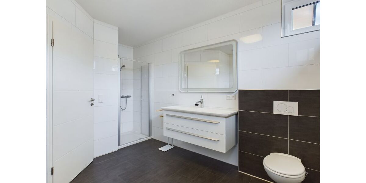 Provisionsfrei* Modernes, energieeffizientes Wohnen in ruhiger Lage von Metjendorf - Doppelhaushälfte Wiefelstede Ofenerfeld | Angebot:27082179
