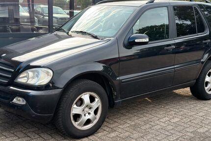 Mercedes-Benz ML 270 326.500 km 1.999 &euro; Apen 26689