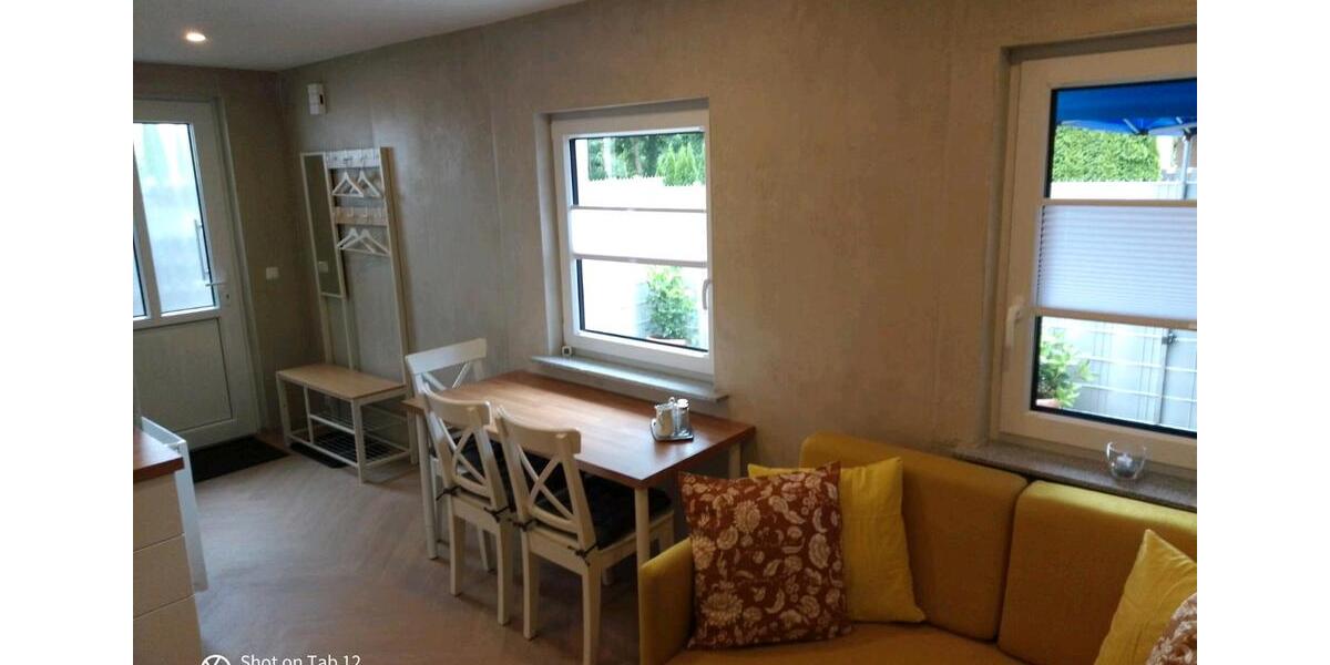 Etagenwohnung Hatten - 1 Zimmer, 30 m&sup2;, 65&euro; | Angebot:26020551