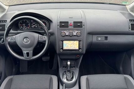 VW Touran 264.000 km 5.999 &euro; Oldenburg 26121