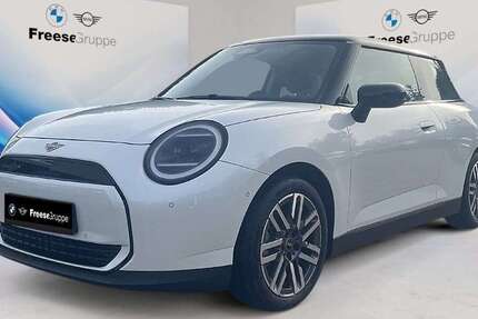 Mini Cooper E 1.567 km 28.900 € Oldenburg 26125