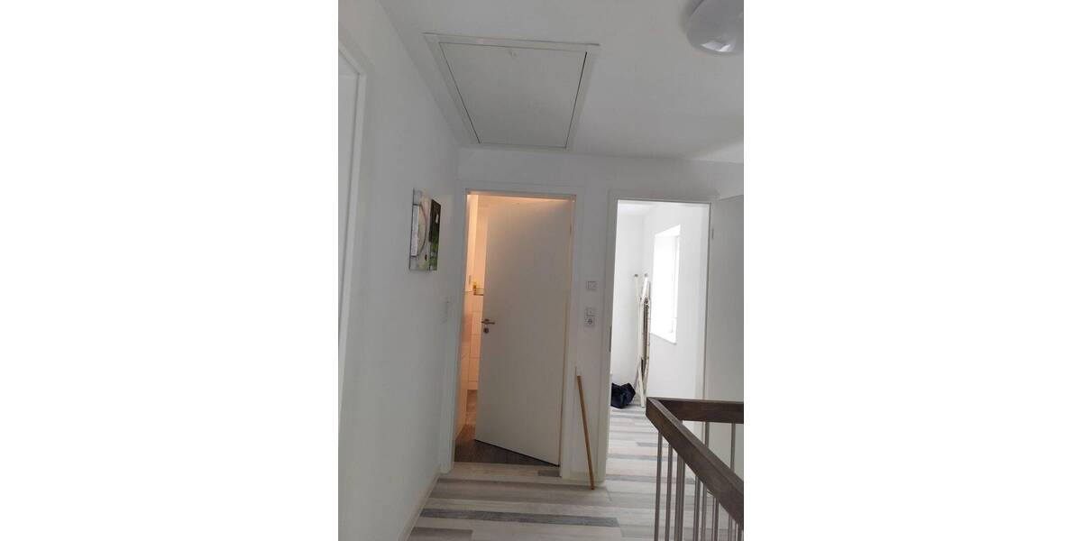 sehr gepflegte Doppelhaushälfte , 5 Jahre jung , von privat 4 zimmer