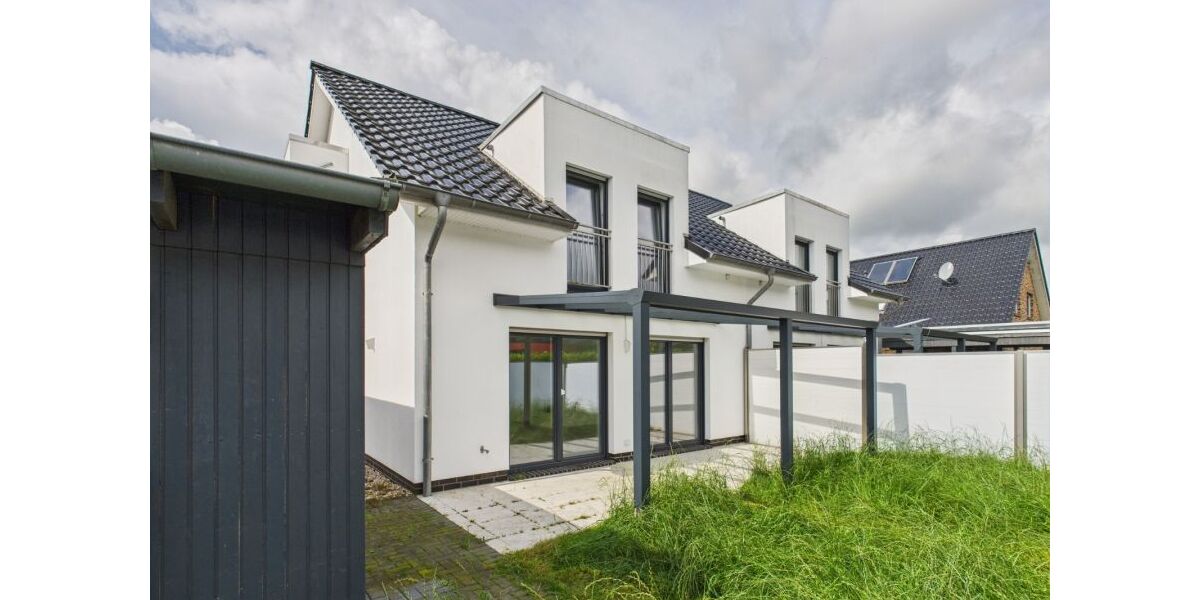 Außergewöhnliches Haus Wohnung über 2 Etagen in ruhiger Lage von Metjendorf-Oldenburg, KFW 70-ModernCarportGarten Wohnen am Rande von Oldenburg - Doppelhaushälfte Wiefelstede / Metjendorf Metjendorf | Angebot:26312135