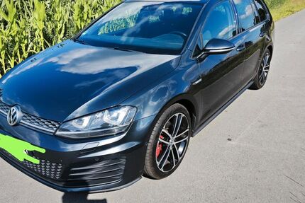 VW Golf 140.500 km 18.500 &euro; Apen 26689