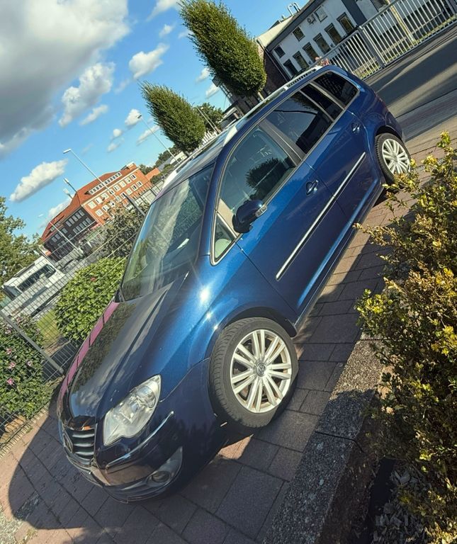 VW Touran 288.368 km 2.500 € Ganderkesee 27777