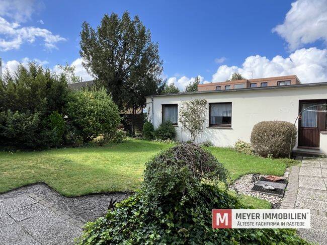 Mehrfamilienhaus, Wohnhaus Oldenburg Donnerschwee - 7 Zimmer, 140 m&sup2;, 220.000&euro; | Angebot:26909452