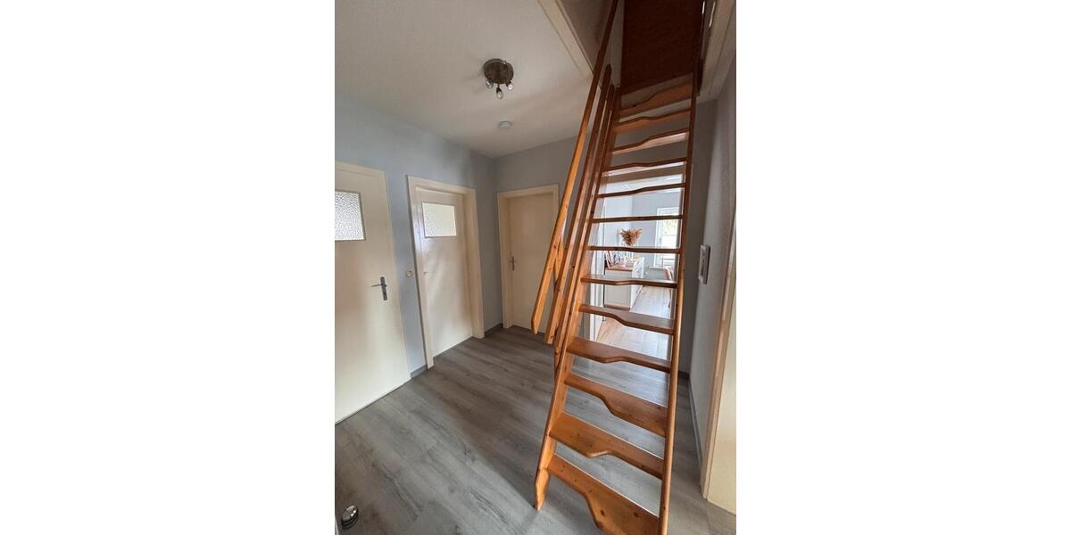 Etagenwohnung Brake (Unterweser) - 4 Zimmer, 80 m&sup2;, 165.000&euro; | Angebot:26289317