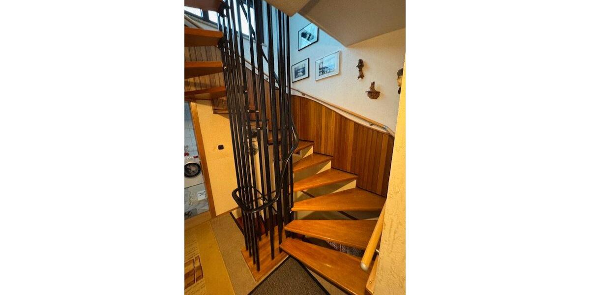 Einfamilienhaus Varel - 6 Zimmer, 140 m&sup2;, 238.000&euro; | Angebot:26829409