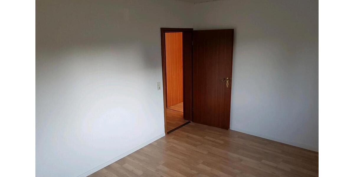 Mehrfamilienhaus, Wohnhaus Berne - 9 Zimmer, 193 m&sup2;, 450.000&euro; | Angebot:27120536