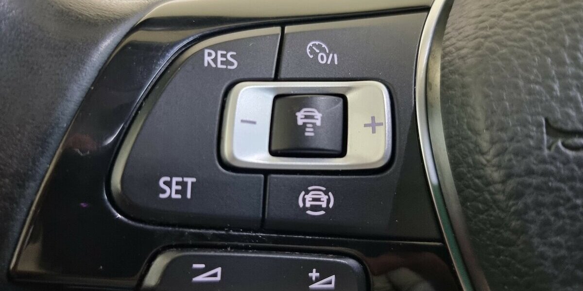 VW Tiguan Allspace LED AHK VIC 7-Sitze Memory Leder 117.700 km 27.850 &euro; Garrel 49681