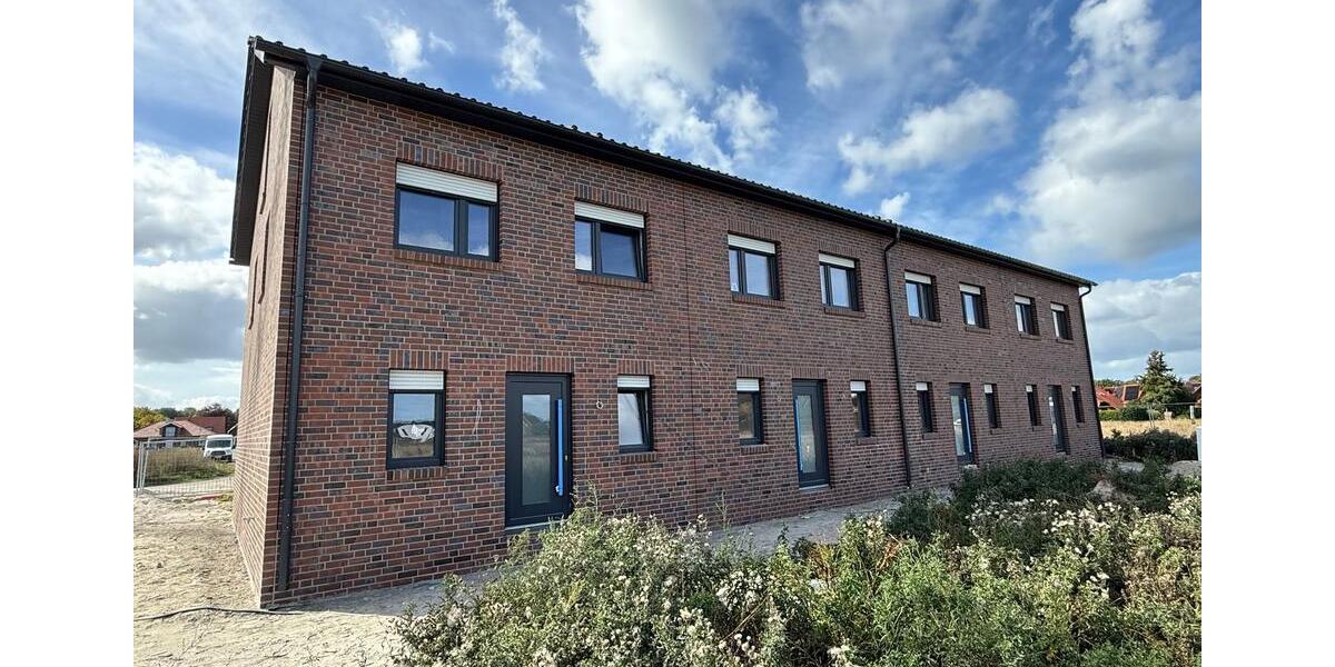Rastede - Im Göhlen: Neubau-Reihenendhaus mit Einbauküche als Erstbezug 5 zimmer