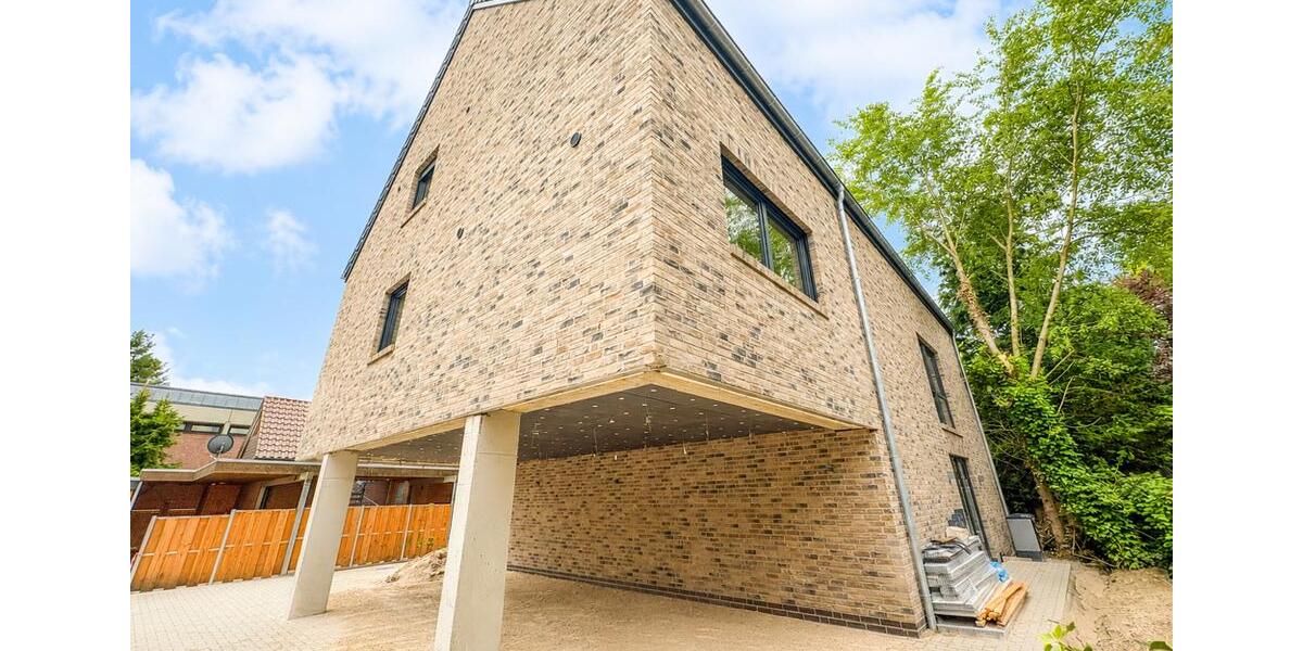 Etagenwohnung Oldenburg Kreyenbrück - 6 Zimmer, 12 m&sup2;, 480&euro; | Angebot:26632517
