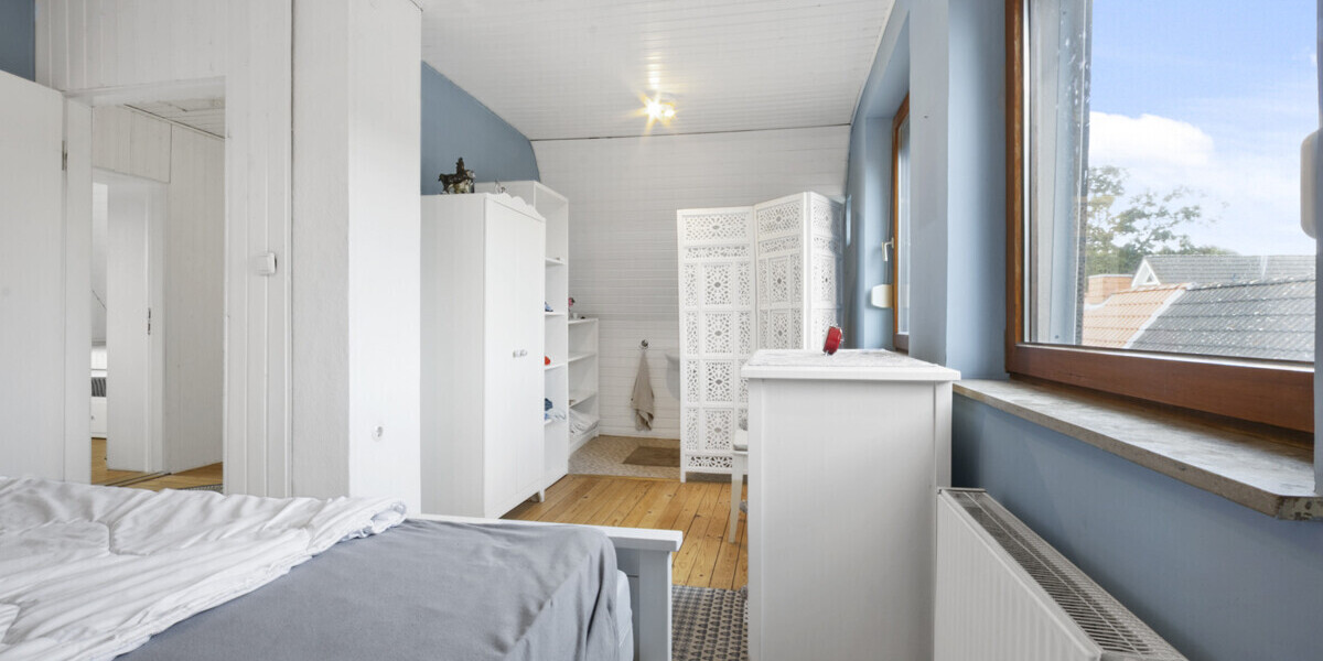 Ganderkesee - Heide Sanierungsbedürftiges Einfamilienhaus mit Pool und Pool Haus in Top Lage - Einfamilienhaus Ganderkesee | Angebot:26932074