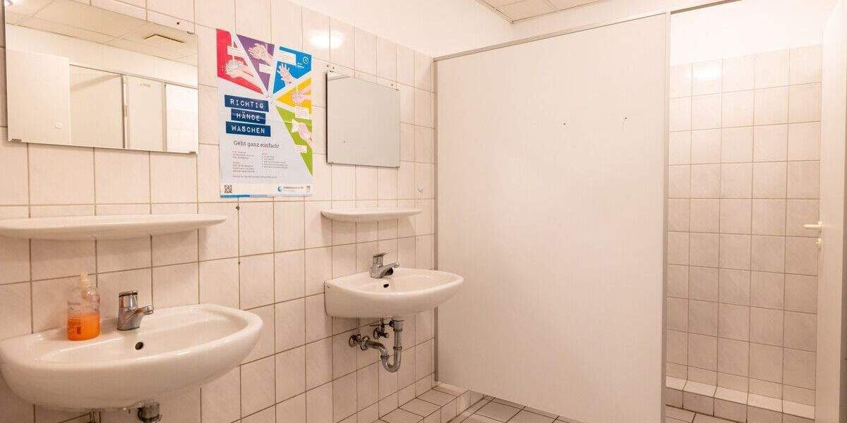 Gewerbeobjekt Delmenhorst Mitte - 5 Zimmer, 250 m&sup2;, 2.375&euro; | Angebot:25700054