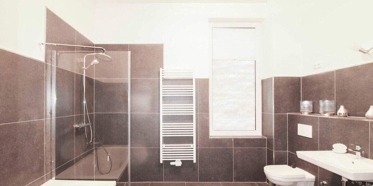 Aufgepaßt!!! Sanierte Innenstadtwohnung, unterschiedlich nutzbar (Büro Praxis oder Wohnung) 2 zimmer