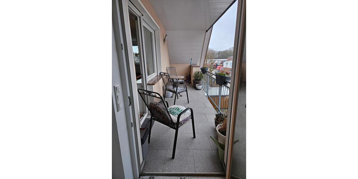 Etagenwohnung Oldenburg Kreyenbrück - 4 Zimmer, 130 m&sup2;, 1.200&euro; | Angebot:25350574