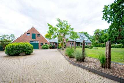 Haus zum Kaufen in Westerstede 699.000 € 268 m² 7 zimmer
