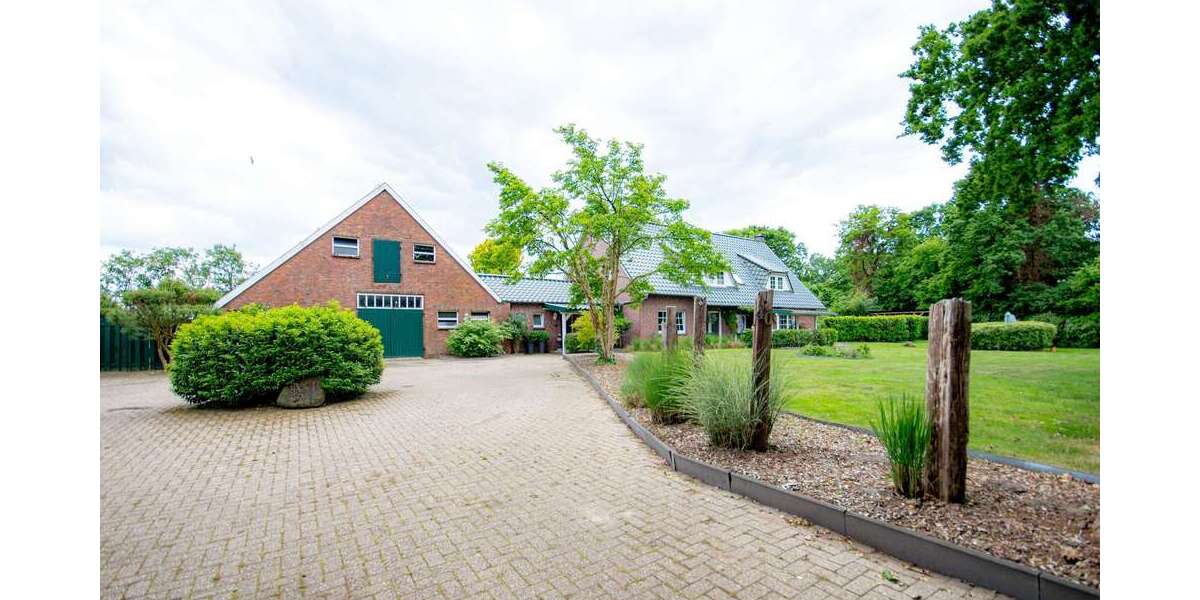 Haus zum Kaufen in Westerstede 699.000 € 268 m² 7 zimmer