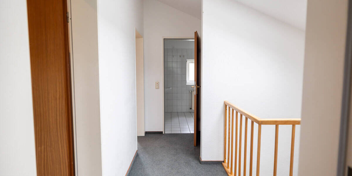 Reihenmittelhaus Delmenhorst Mitte - 5 Zimmer, 108 m&sup2;, 269.000&euro; | Angebot:25737688