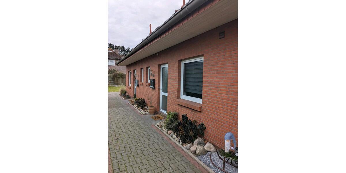 Reihenmittelhaus in Apen (BJ 93) langfristig zu vermieten 3 zimmer