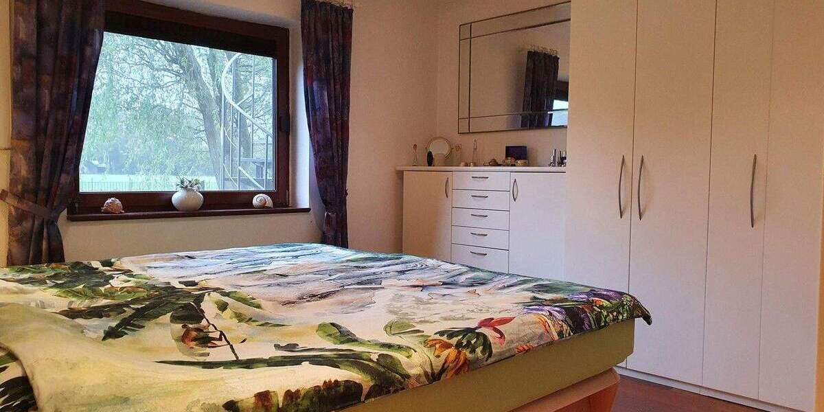 Mehrfamilienhaus, Wohnhaus Schwanewede Beckedorf - 7 Zimmer, 230 m&sup2;, 620.000&euro; | Angebot:24784486