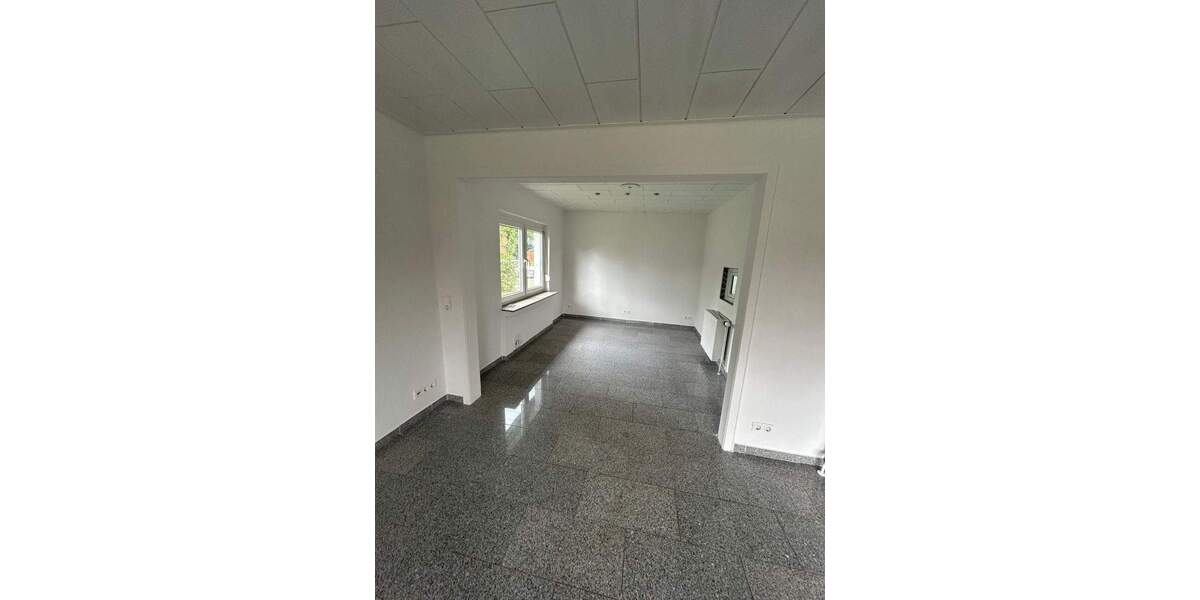 Mehrfamilienhaus, Wohnhaus Brake - 5 Zimmer, 93 m&sup2;, 209.900&euro; | Angebot:25142200