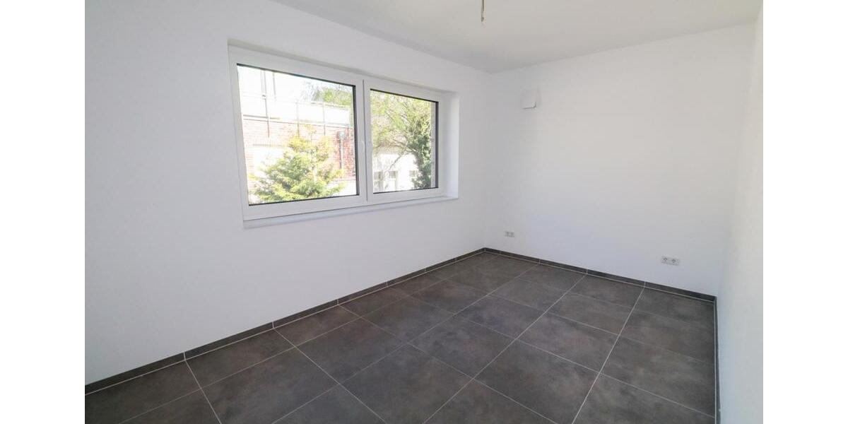 Etagenwohnung Oldenburg Kreyenbrück - 6 Zimmer, 123 m&sup2;, 450&euro; | Angebot:26198016