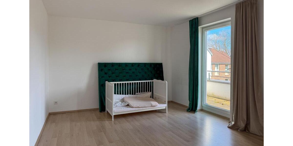 Dachgeschoßwohnung Oldenburg Alexandersfeld - 2 Zimmer, 93 m&sup2;, 895&euro; | Angebot:26195425