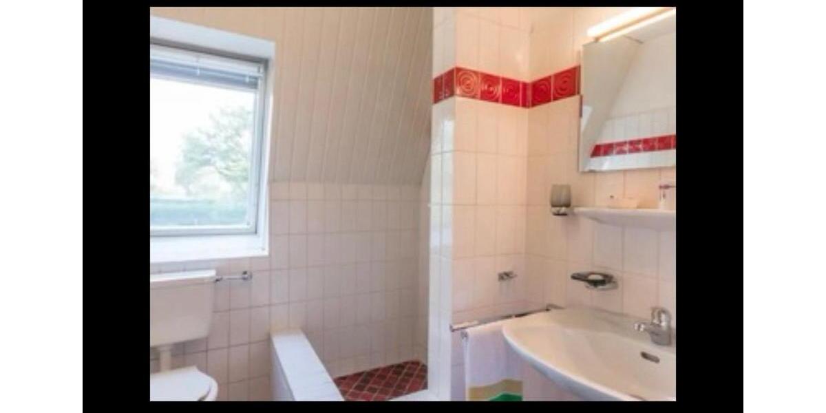 Einfamilienhaus Delmenhorst - 7 Zimmer, 260 m&sup2;, 1.900&euro; | Angebot:25887858