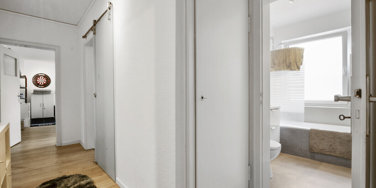 Delmenhorst-Mitte Vermietete 2 Zi.-Hochparterrewohnung mit Balkon - Erdgeschoßwohnung Delmenhorst Deichhorst | Angebot:26182531