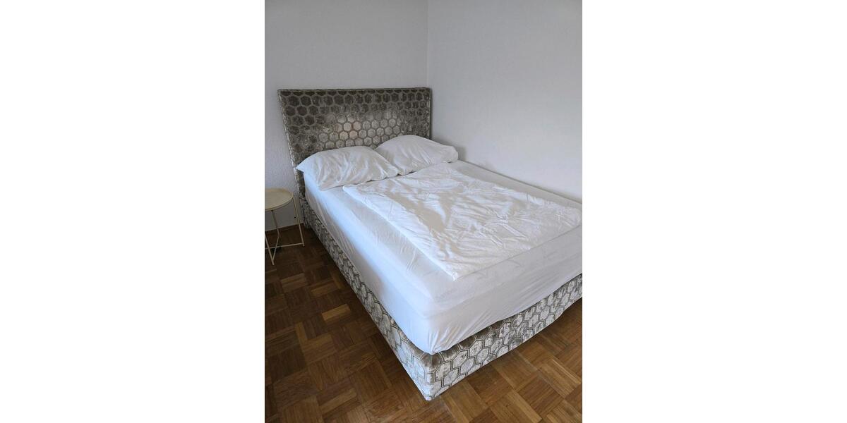 Etagenwohnung Oldenburg Dobbenviertel - 1 Zimmer, 48 m&sup2;, 1.200&euro; | Angebot:26002124