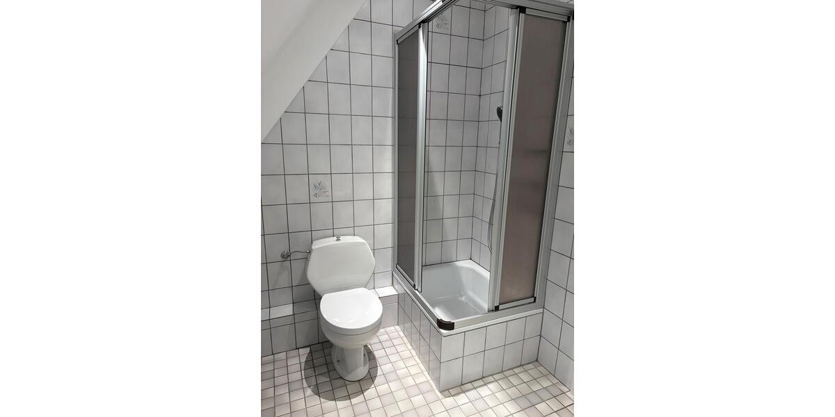 Dachgeschoßwohnung Friesoythe - 3 Zimmer, 110 m&sup2;, 650&euro; | Angebot:25380278