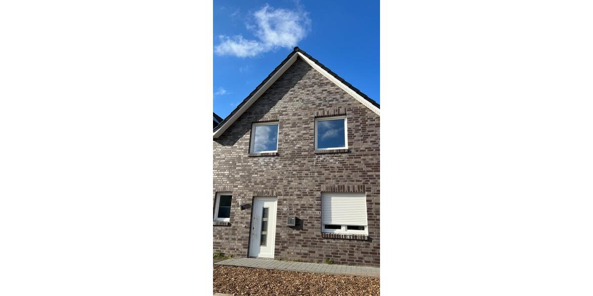 Moderne DHH in begehrter Lage zwischen Oldenburg und Bremen 4 zimmer