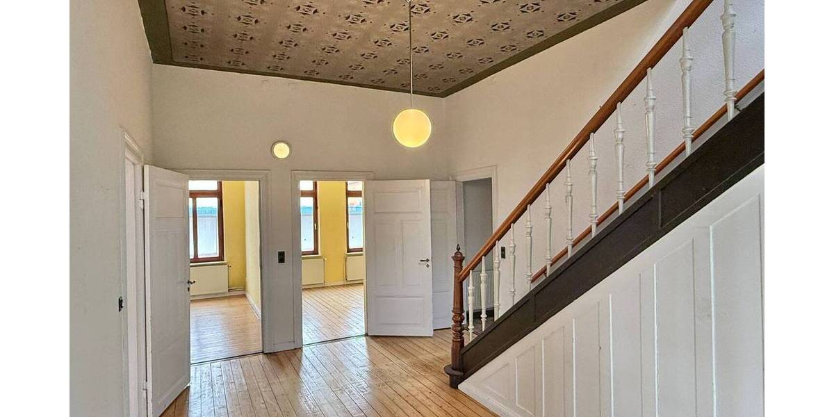 Mehrfamilienhaus, Wohnhaus Brake - 9 Zimmer, 275 m&sup2;, 298.000&euro; | Angebot:26798701