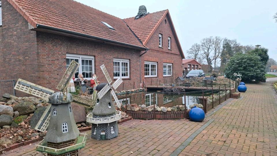 Einfamilienhaus Apen - 10 Zimmer, 350 m&sup2;, 240.000&euro; | Angebot:27195364