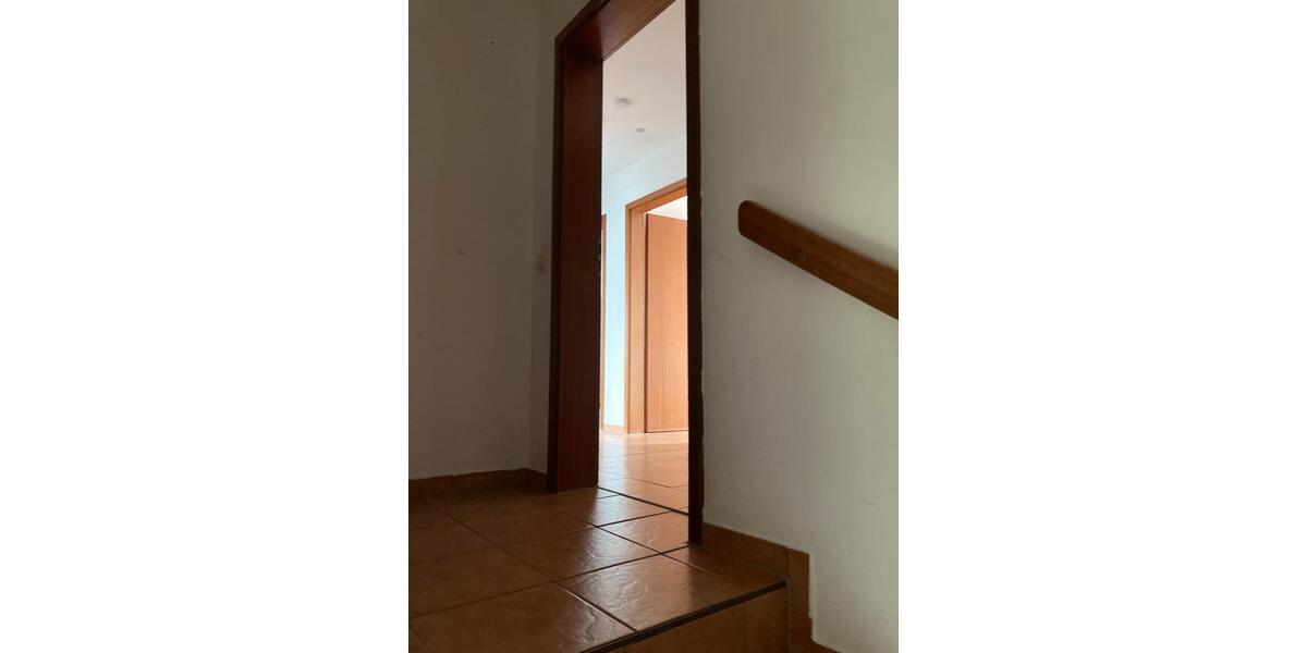 Dachgeschoßwohnung Ganderkesee - 3 Zimmer, 76 m&sup2;, 650&euro; | Angebot:26322893