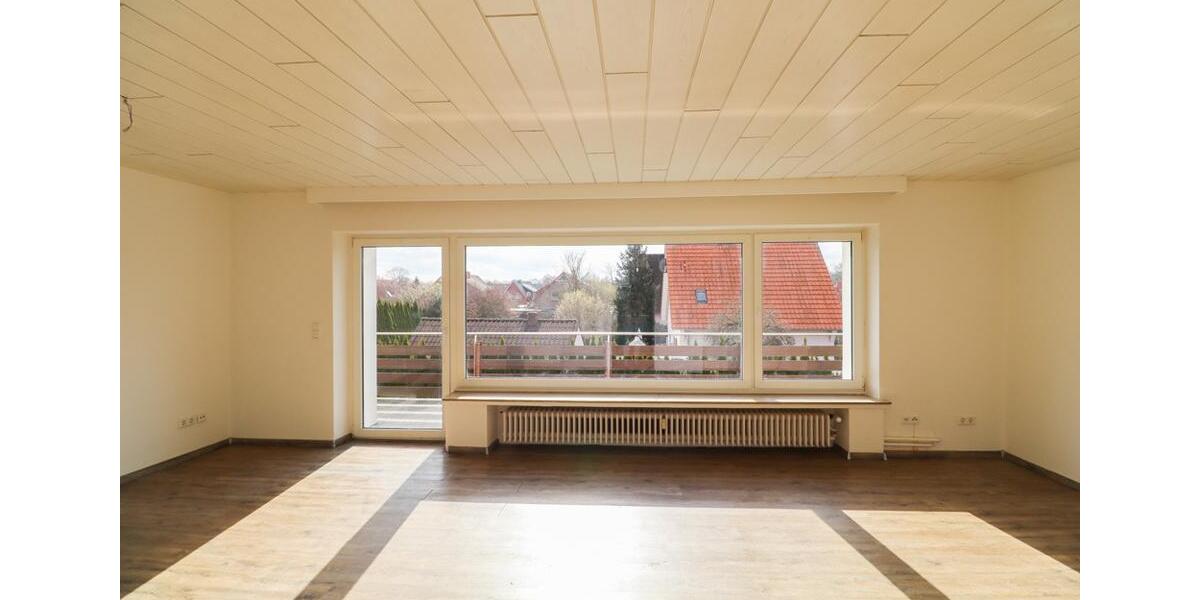 Dachgeschoßwohnung Rastede - 3 Zimmer, 80 m&sup2;, 790&euro; | Angebot:25270681