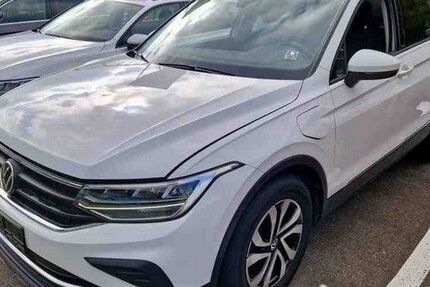 VW Tiguan 88.930 km 24.850 &euro; Westerstede 26655