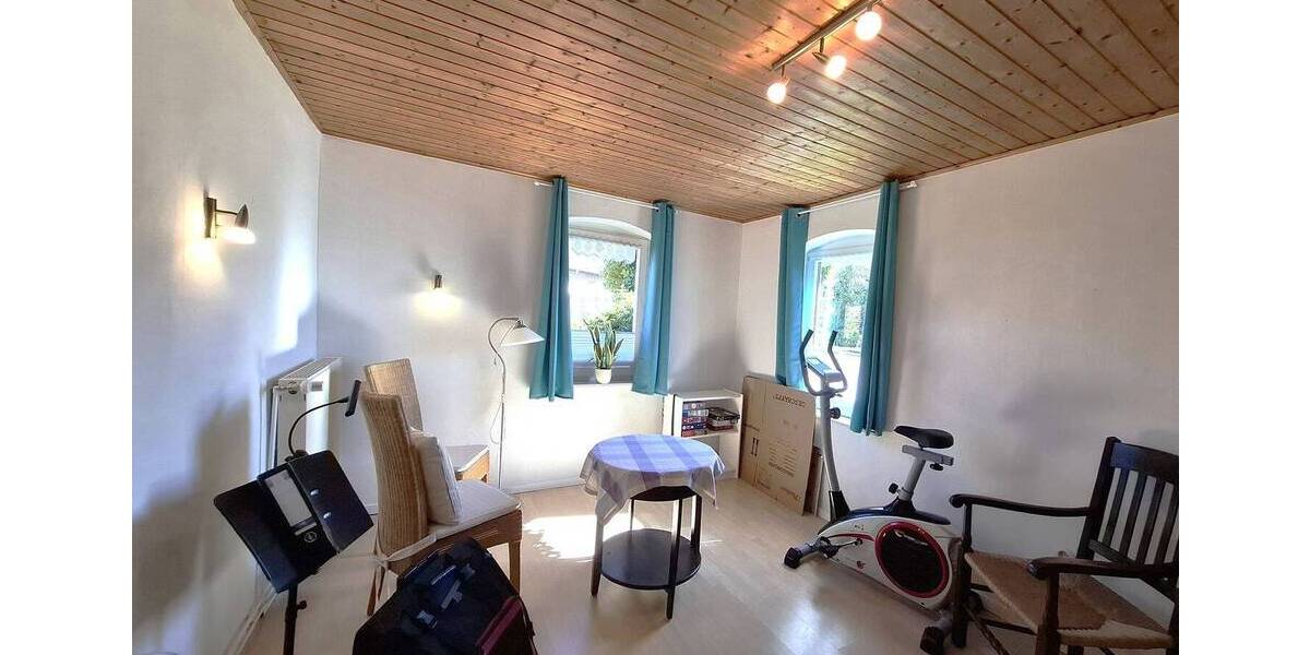 Einfamilienhaus Brake Kirchhammelwarden - 5 Zimmer, 144 m&sup2;, 240.000&euro; | Angebot:26388781