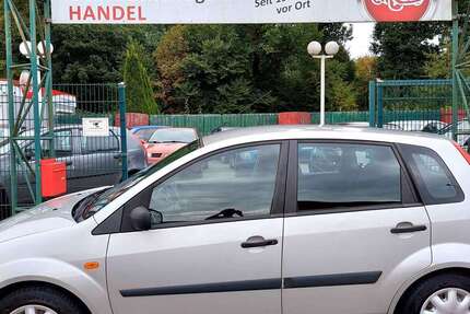 Ford Fiesta 252.719 km 395 &euro; Ganderkesee 27777