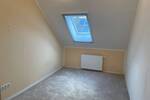 Hude-Wüsting: Geräumige Dachgeschoßwohnung in ruhiger Wohngegend!