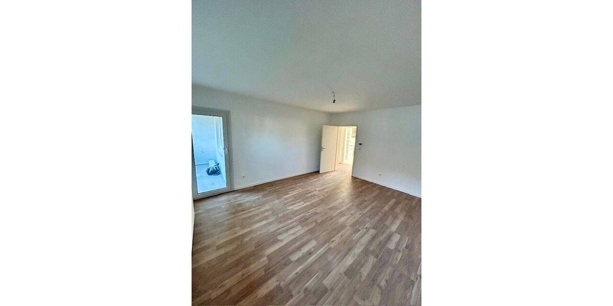 Attraktives 12-Familienhaus in begehrter UNI-LAGE ! Solides Investment mit Entwicklungspotenzial ! 3 zimmer