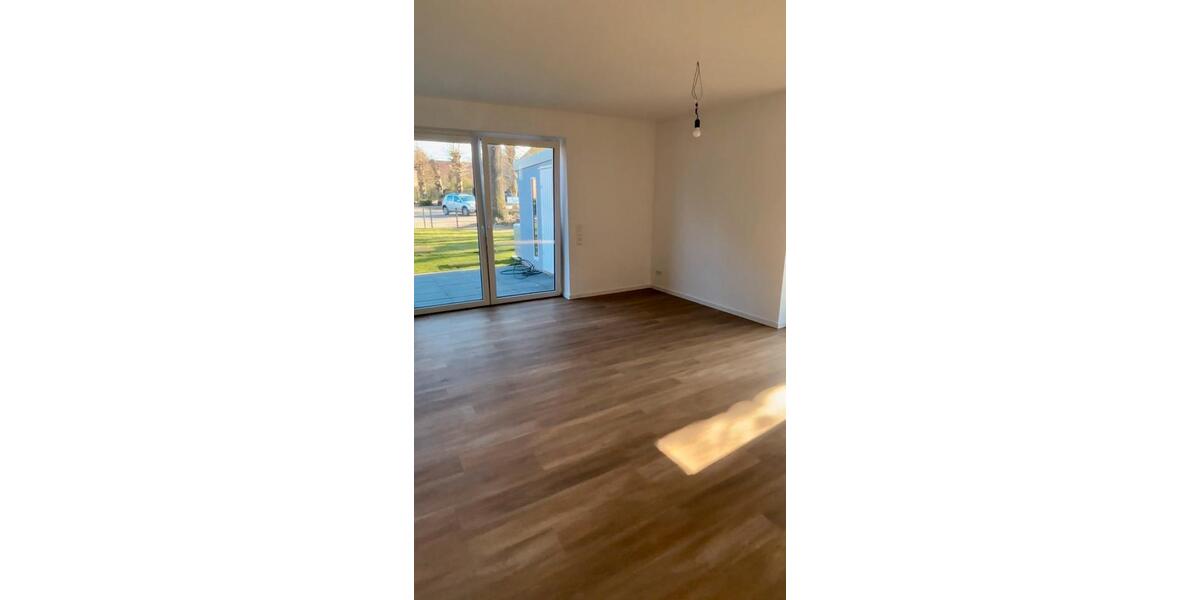 Doppelhaushälfte Hude (Oldenburg) - 4 Zimmer, 107 m&sup2;, 1.640&euro; | Angebot:24704458